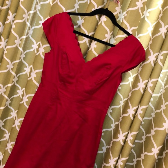 eshakti Dresses & Skirts - The perfect Date night dress!